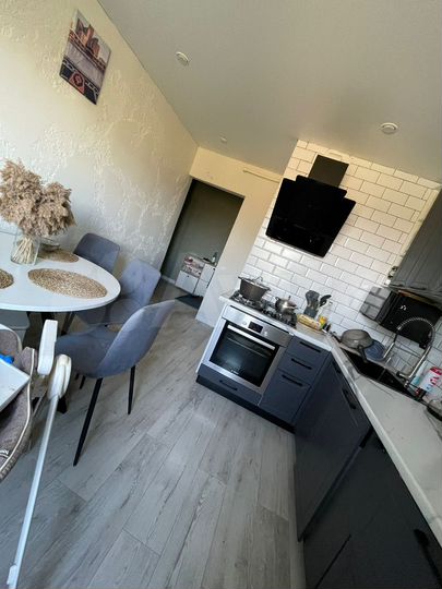 3-к. квартира, 72 м², 3/3 эт.