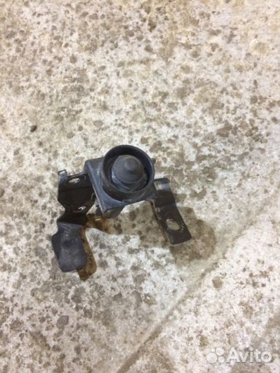 Киа Сид датчик открывания капота