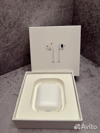 Беспроводные наушники airpods