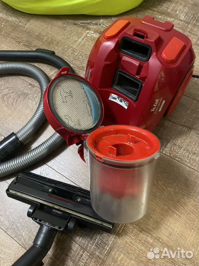 Пылесос с контейнером Tefal Swift Power TW2913EA