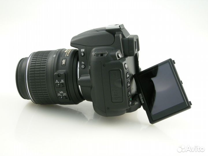 Nikon D5000(18-55mm G Vr) +32гб+Сумка+Коробка+