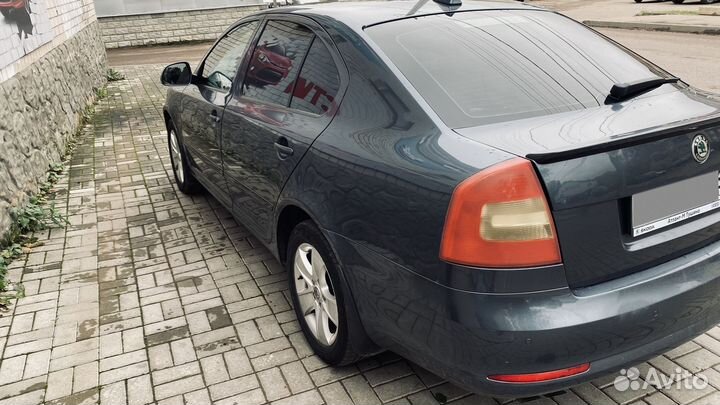 Skoda Octavia 1.8 МТ, 2010, 203 000 км