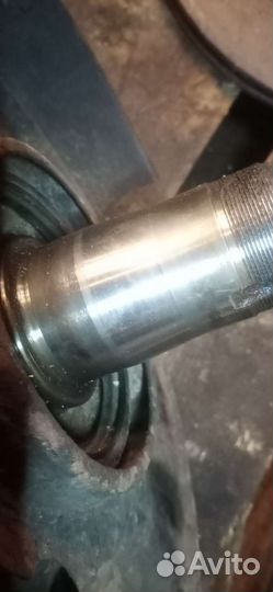 Правый кулак 27 шлицов Terrano 1, Terrano 2