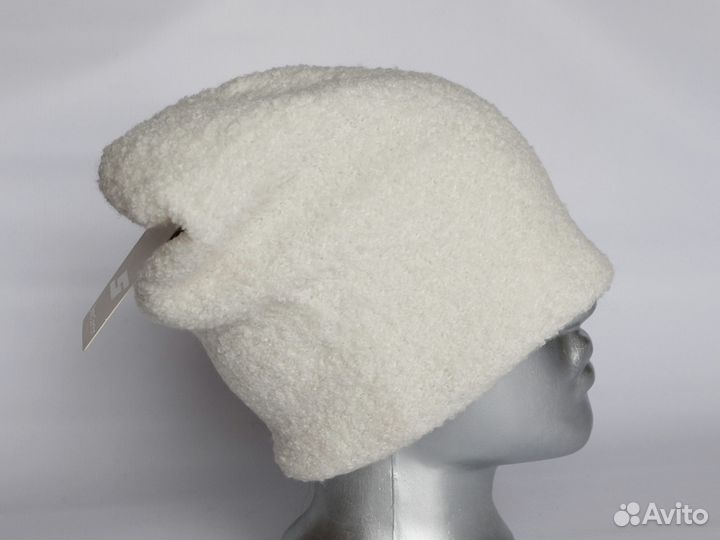 Теплая шапка 