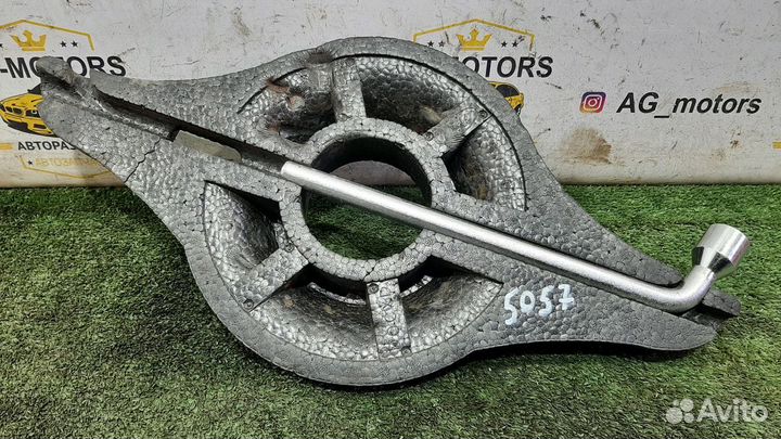 Органайзер в запасное колесо Ford Focus 1