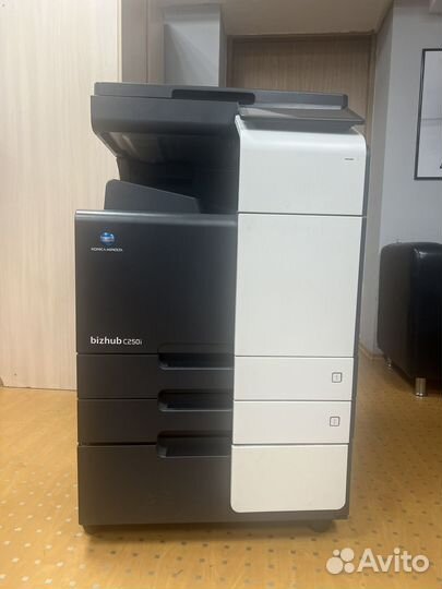 Продается принтер Konica minolta c250i