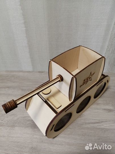 Деревянный танк