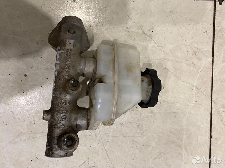 Главный тормозной цилиндр Hyundai Accent