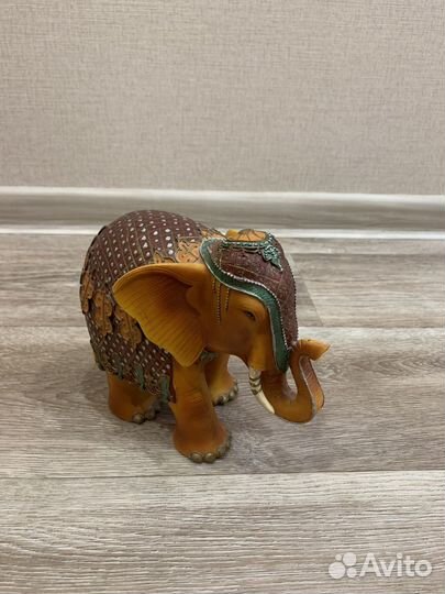 Статуэтка слон из керамики