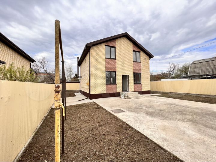 Дом 128 м² на участке 4 сот.