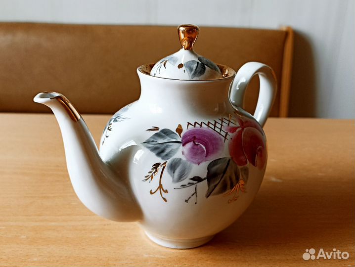 Чайничек миниатюрный заварочный. Фарфор. СССР