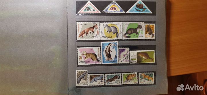 Альбом с марками разных стран