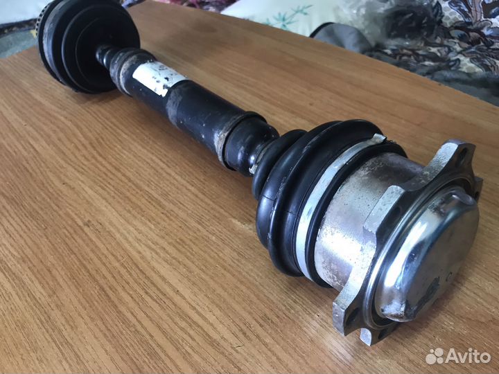 Полуось левая Audi A6 C5