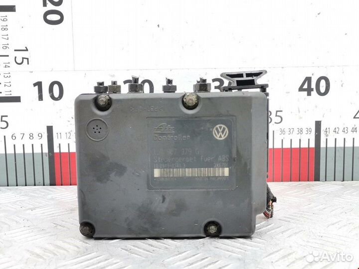 Блок ABS для Volkswagen Golf 4 1J0907379G