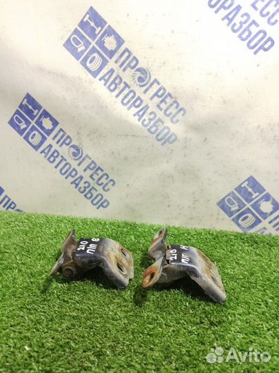 Петля двери передняя правая Great Wall Safe