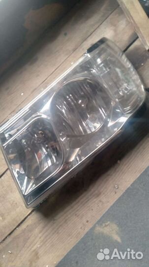 Toyota land cruiser 100 стекло фары