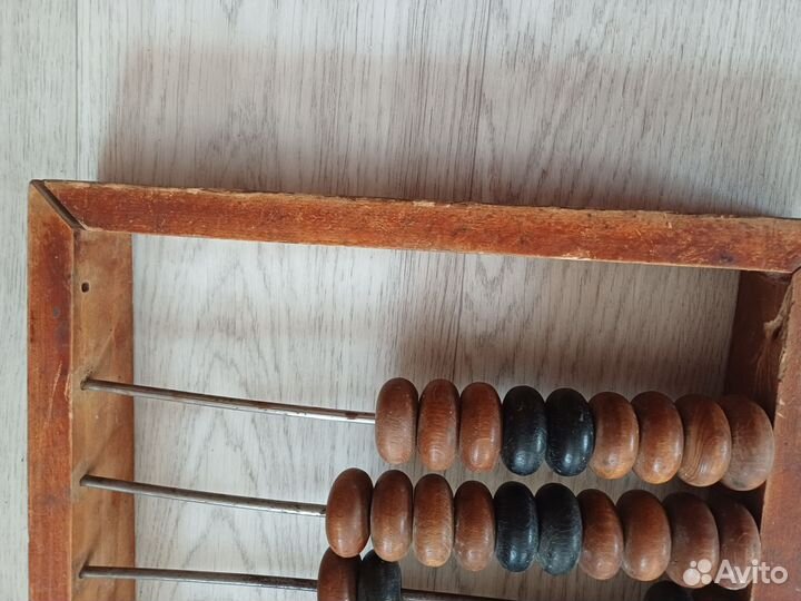 Счеты деревянные старые