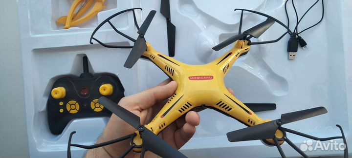 Квадрокоптер mobicaro