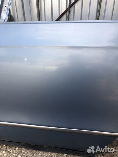 Задняя левая дверь Volkswagen Passat B6 универсал