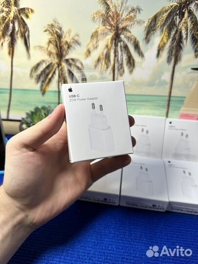 Блок быстрой зарядки iPhone 20w