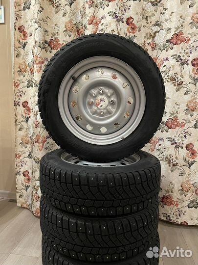 Viatti Brina Nordico V-522 175/65 R14 82T