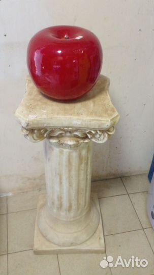 Продавец сувениров