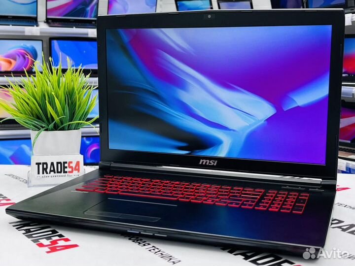 Ноутбук MSI 17.3