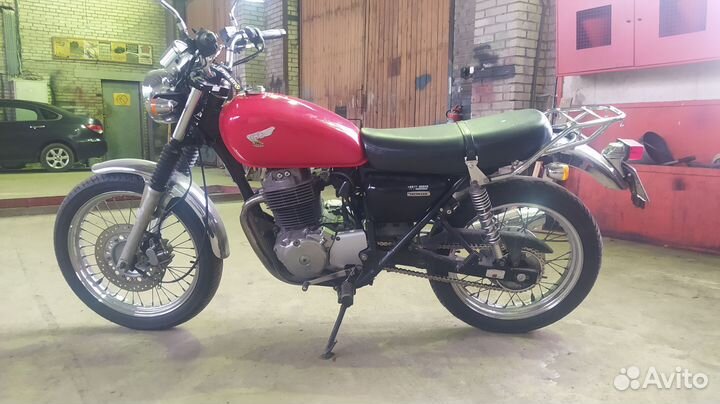 Honda CB 400 SS