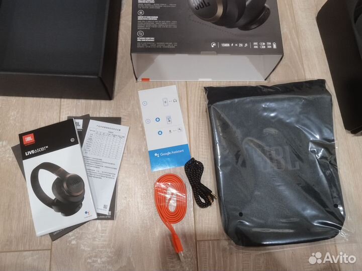 Наушники JBL live 650btnc