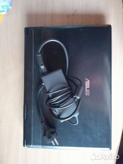 Ноутбук asus