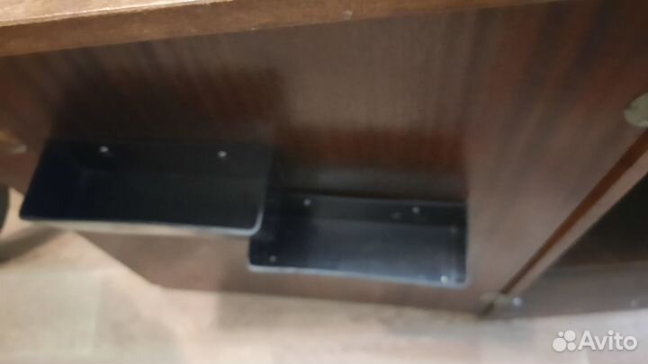 Продам швейную машинку