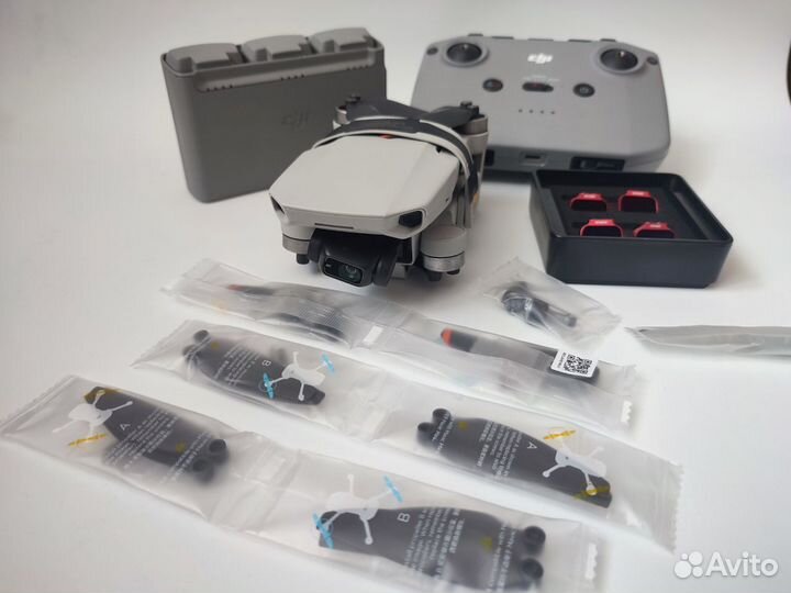 Квадрокоптер dji mini 2 combo