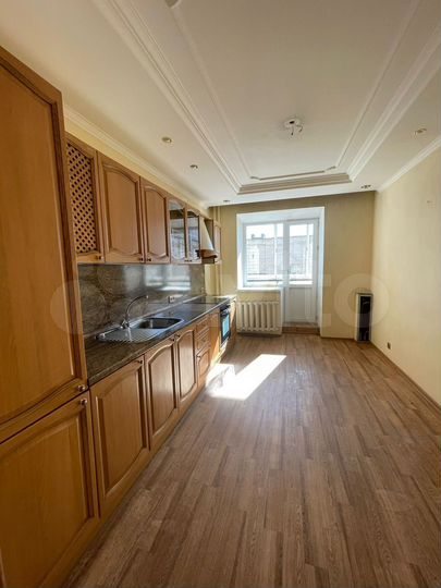 4-к. квартира, 105 м², 6/10 эт.