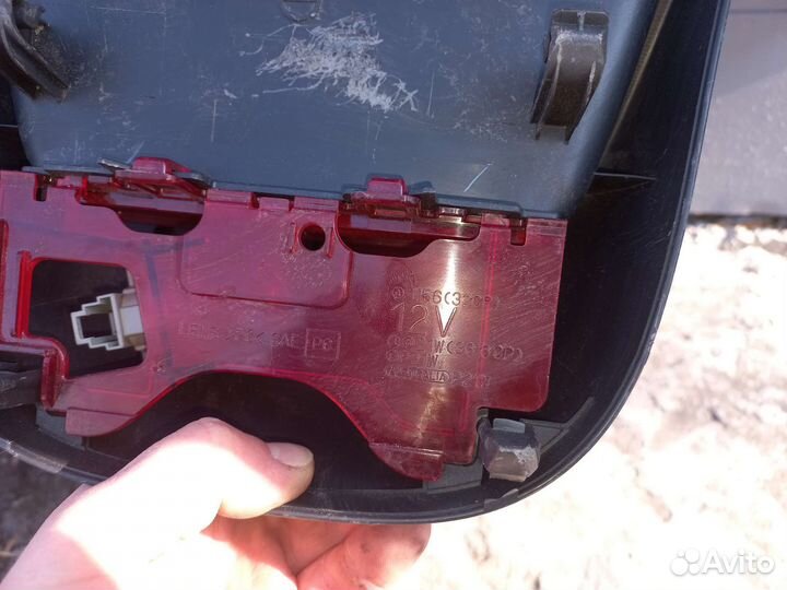 Стоп сигнал Mazda Capella GF