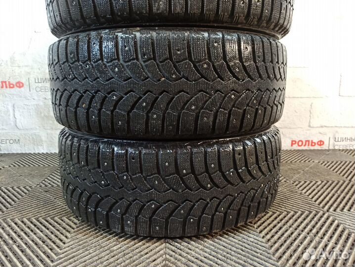 R16 Bridgestone Blizzak Spike-01 205/55, PCD 5x114.3 DIA 66.5