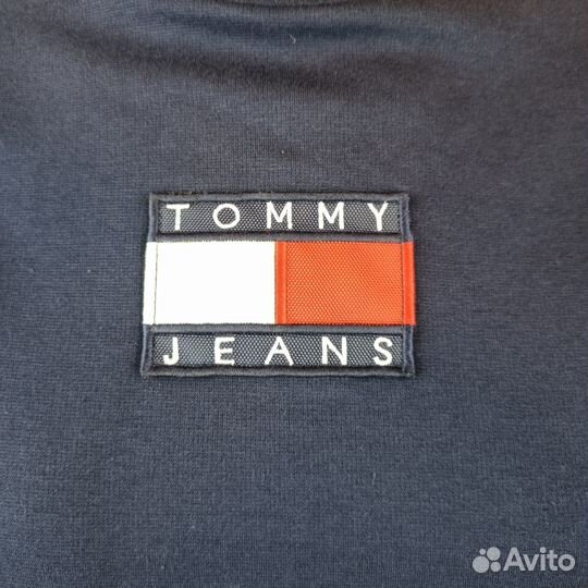 Tommy hilfiger лонгслив 40 xs