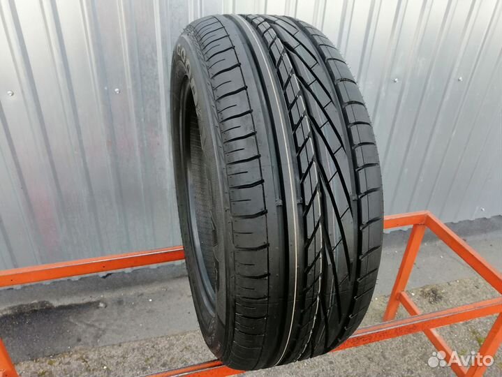 Goodyear Excellence 235/55 R17 99V