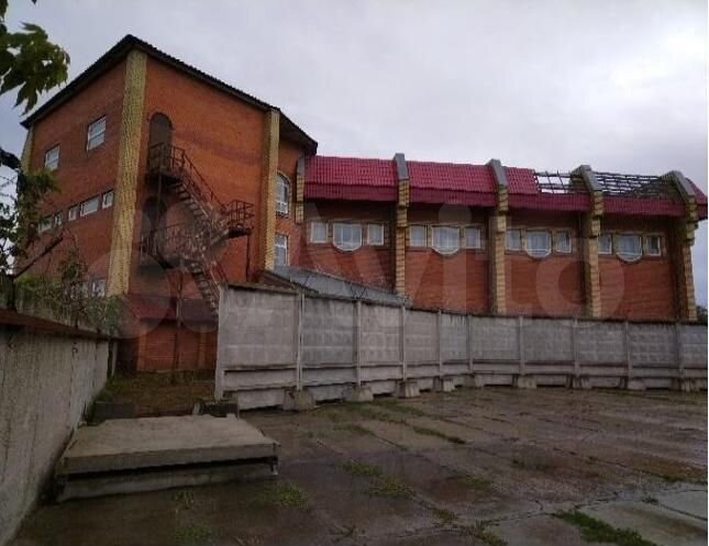 Продам помещение свободного назначения, 1432 м²