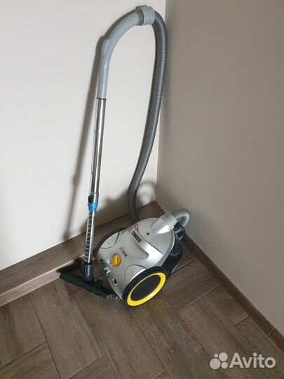 Пылесос zanussi 2000 W
