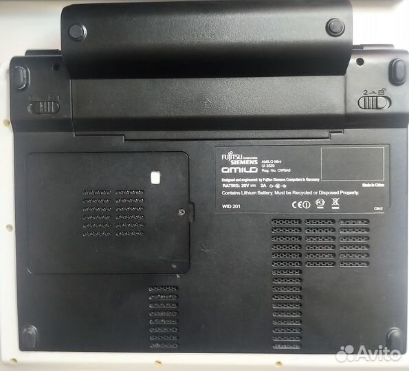 Ноутбук Fujitsu-Siemens Amilo Mini Ui 3520