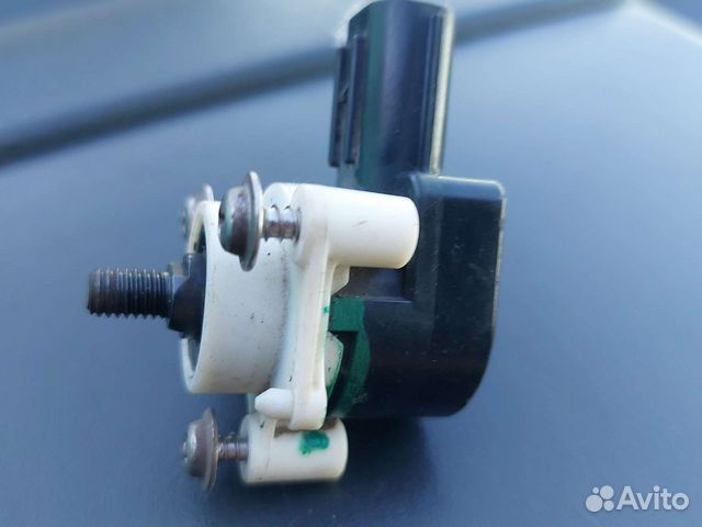 Датчик положения кузова субару