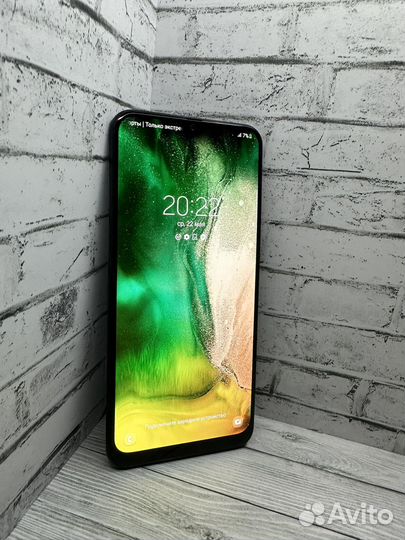Samsung Galaxy A50, 4/64 ГБ