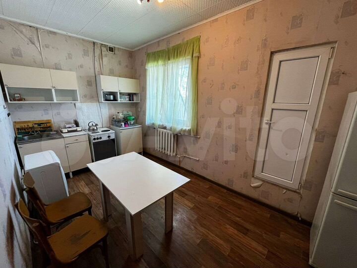 2-к. квартира, 57 м², 4/4 эт.