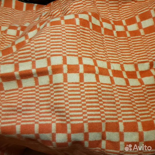 Шерстяное покрывало