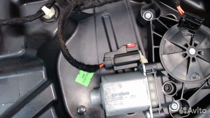 Стеклоподъемник электрический Jeep Compass 2017, 2