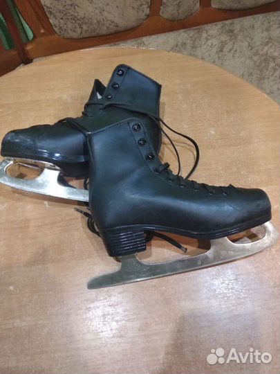 Коньки фигурные детские 33 размер