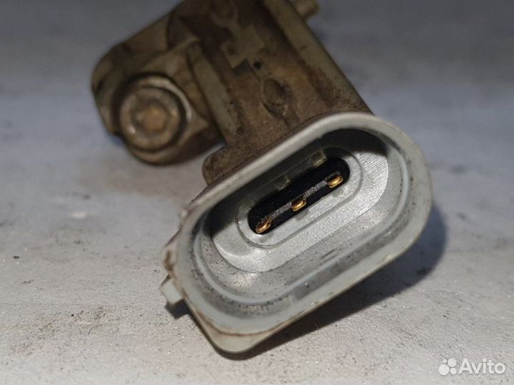 Датчик положения коленвала Seat Ibiza cggb 2011