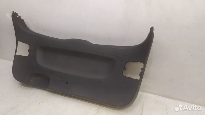 Обшивка двери задка Kia Sorento 3 Prime UM 2014