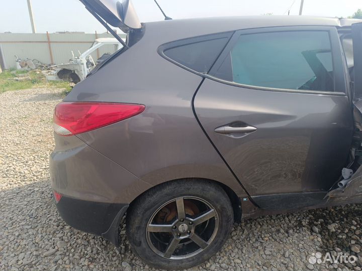 В полный разбор Хендай ix 35 2.0 G4NA 4WD