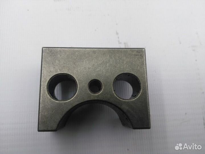 Кронштейн вала коромысла MAN TGA 18.350 (01.00)